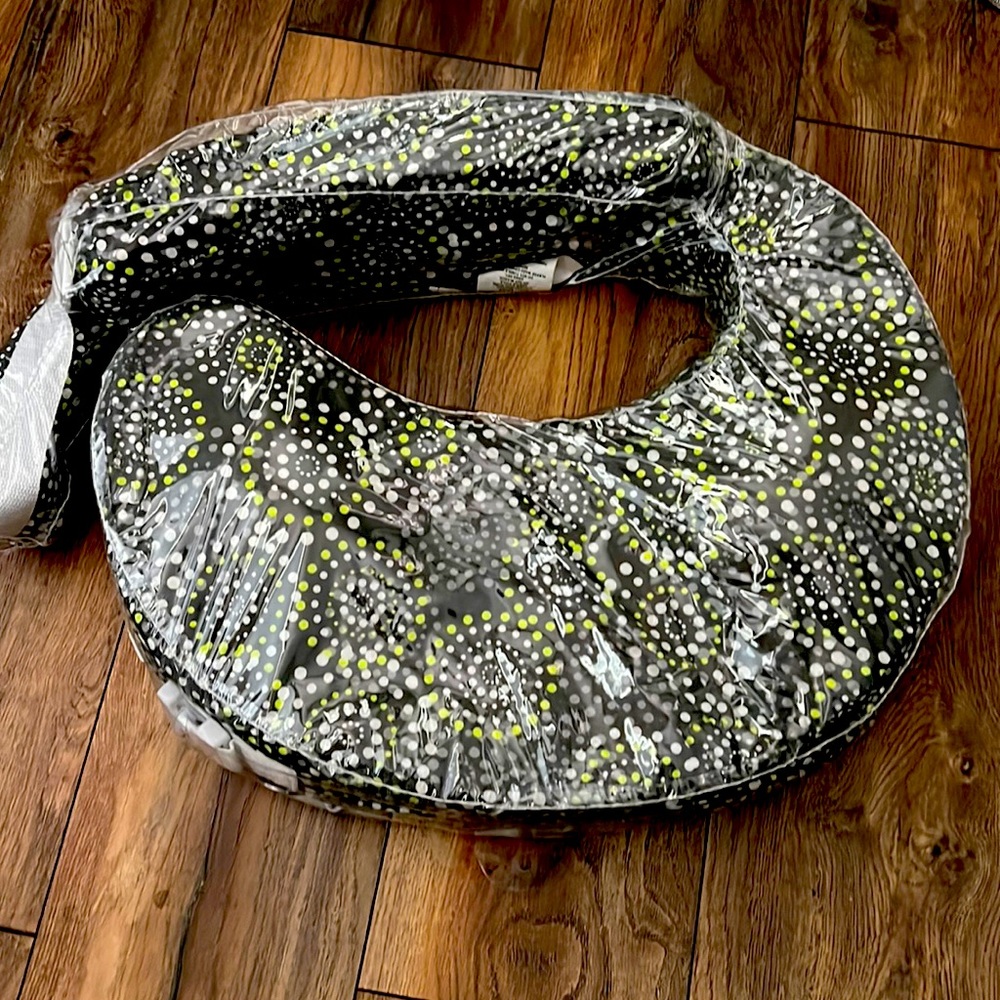 Nursing pillow